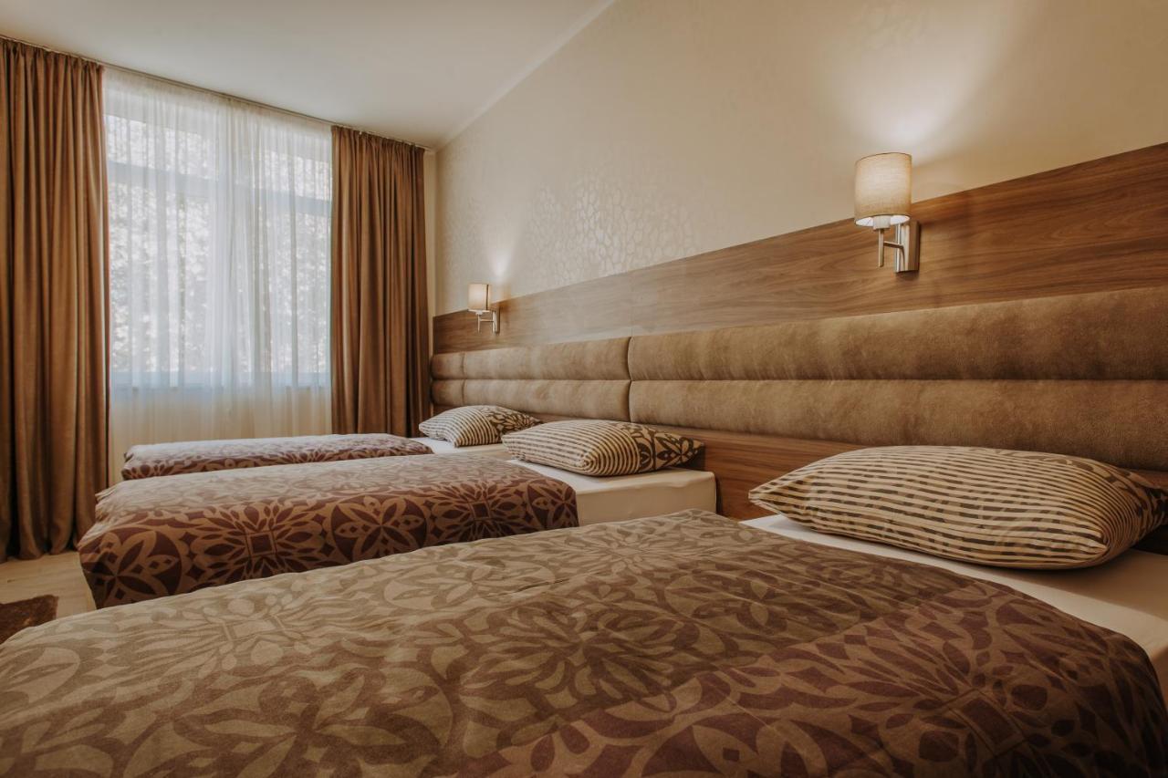 Villa Martini - Apartments & Rooms Vukovar Bagian luar foto