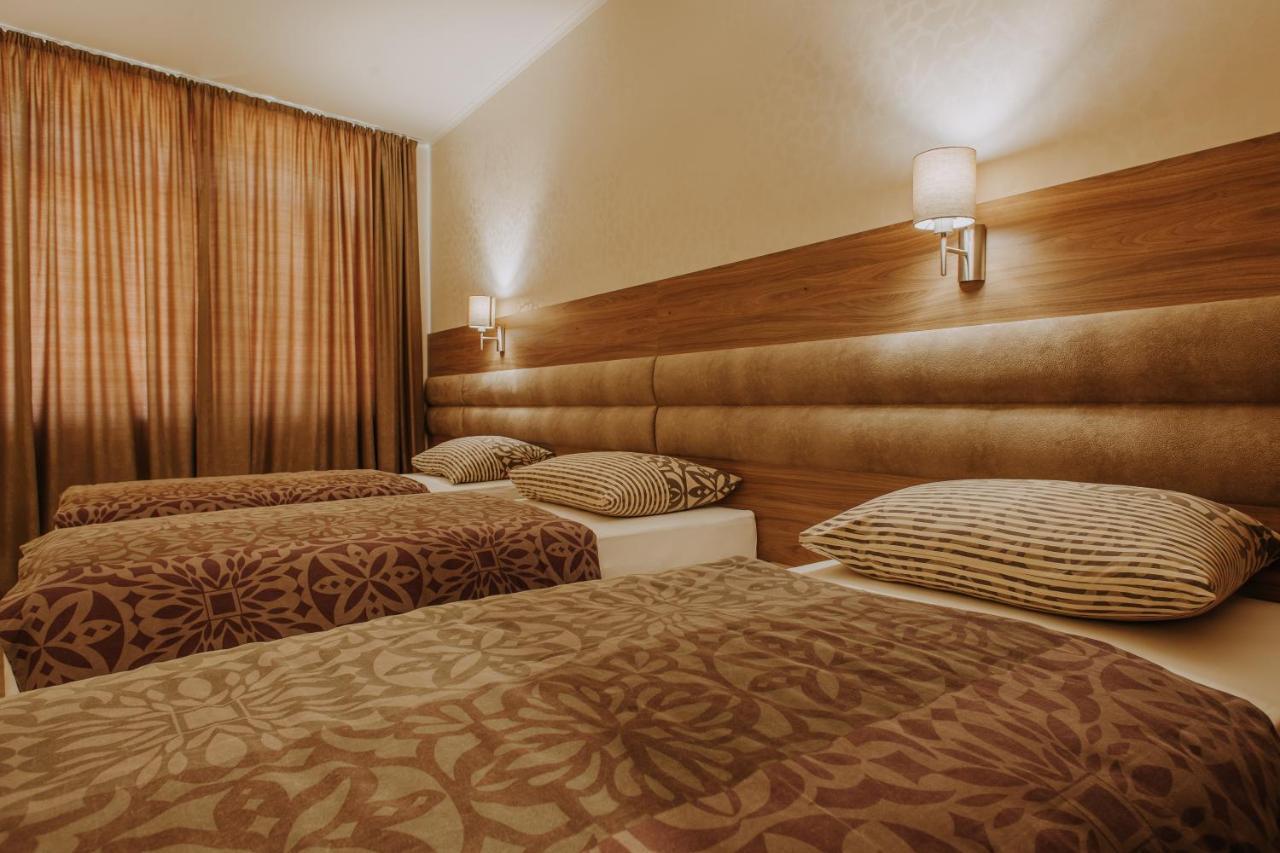 Villa Martini - Apartments & Rooms Vukovar Bagian luar foto